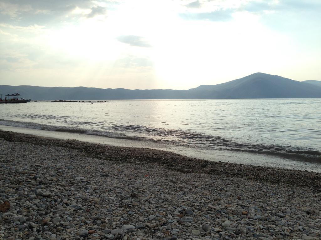 Beachfront Apartment Orikum Rom bilde